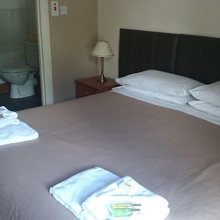 The New Swan Hotel Свонсі Екстер'єр фото